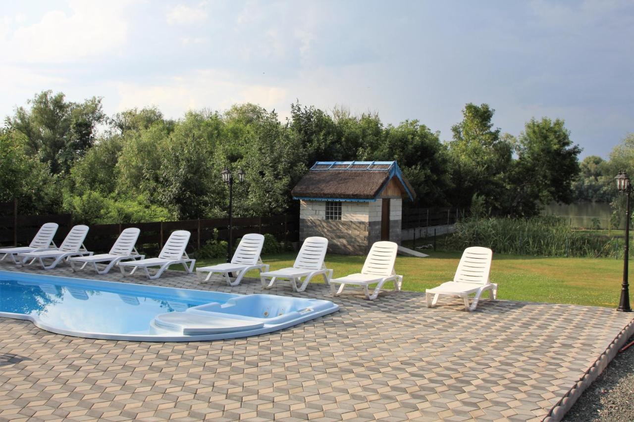 De Inchiriat Aparthotel Baltenii de Sus