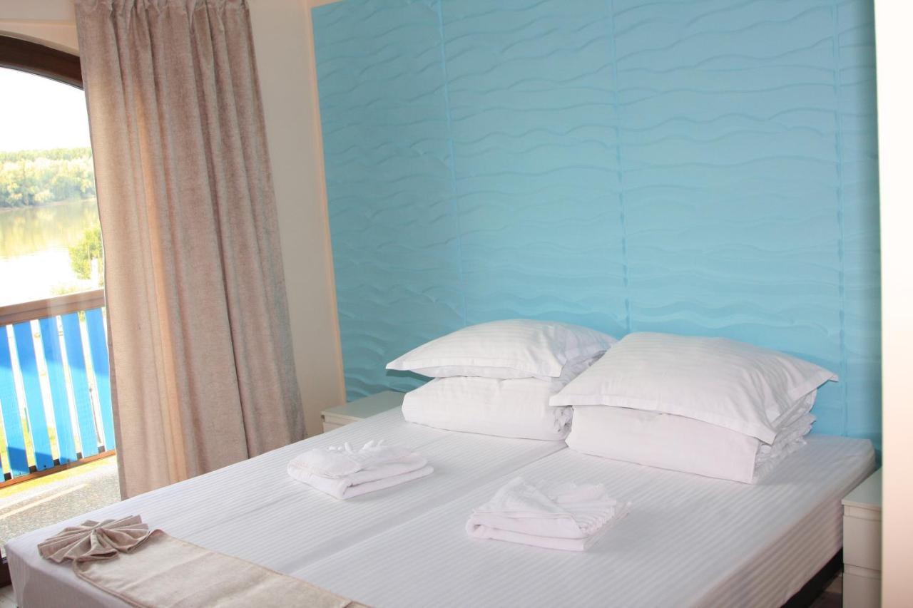 De Inchiriat Aparthotel Baltenii de Sus